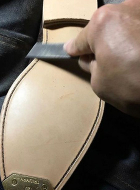 一番修 · 绅士鞋换底！修鞋底JR皮底 Vibram底英国皮鞋维修服务