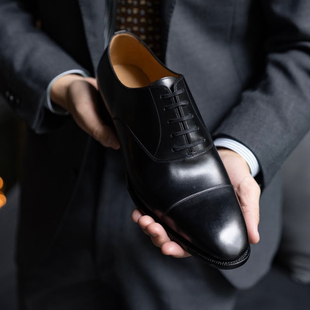雅生AXEN手工固特异意大利头层牛皮黑色三接头牛津鞋男士通勤皮鞋