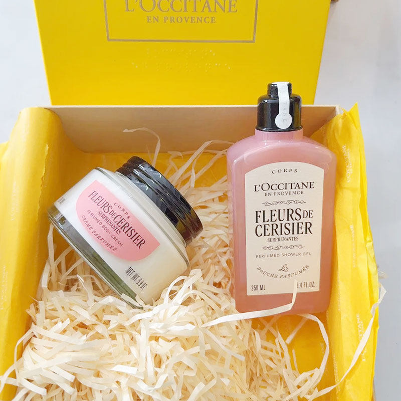 正品 欧舒丹绮梦樱花系列沐浴露身体乳套装礼盒清洁保湿圣诞礼盒,美容护肤/美体/精油,身体护理套装/礼盒,淘宝优惠券,粉丝福利购,淘宝优惠卷