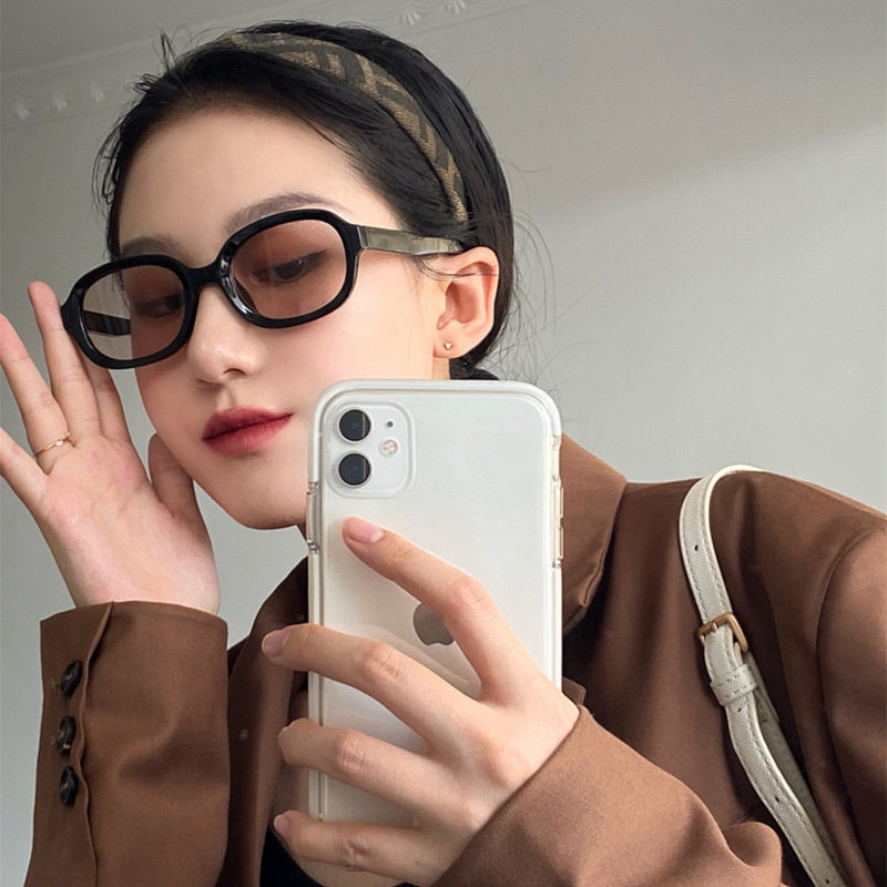 明星同款椭圆太阳镜简约复古茶色墨镜女小脸眼镜框个性显瘦男潮