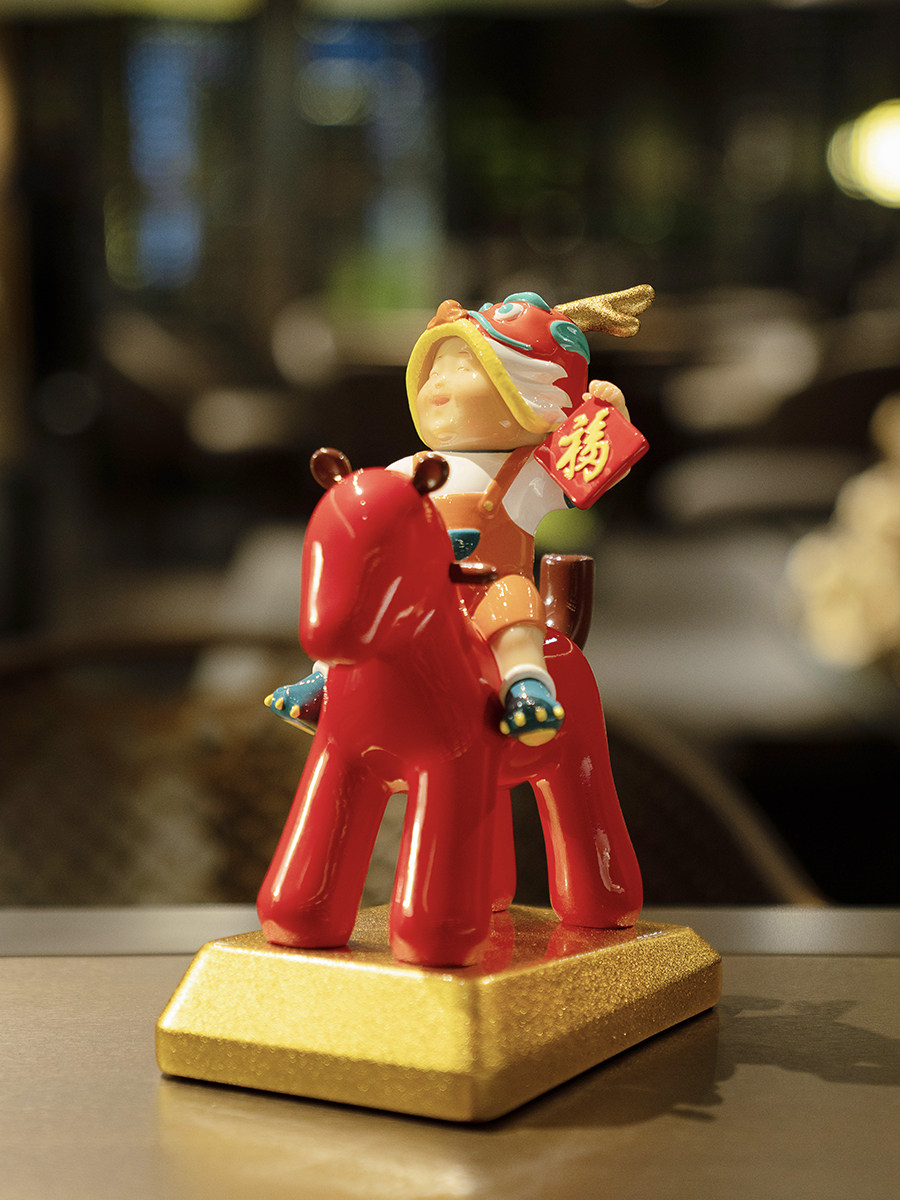 이상한 예술 즉각 떠오르는 용 데스크탑 아트 장식품 용의 해 장식품 생일 선물 새해 선물