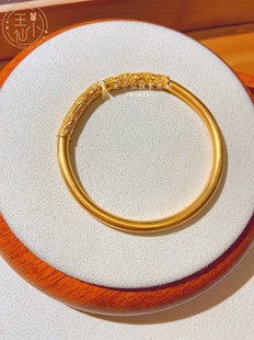 999足金传承古法金手工錾刻金祥云如意金箍棒女款纯金黄金手镯