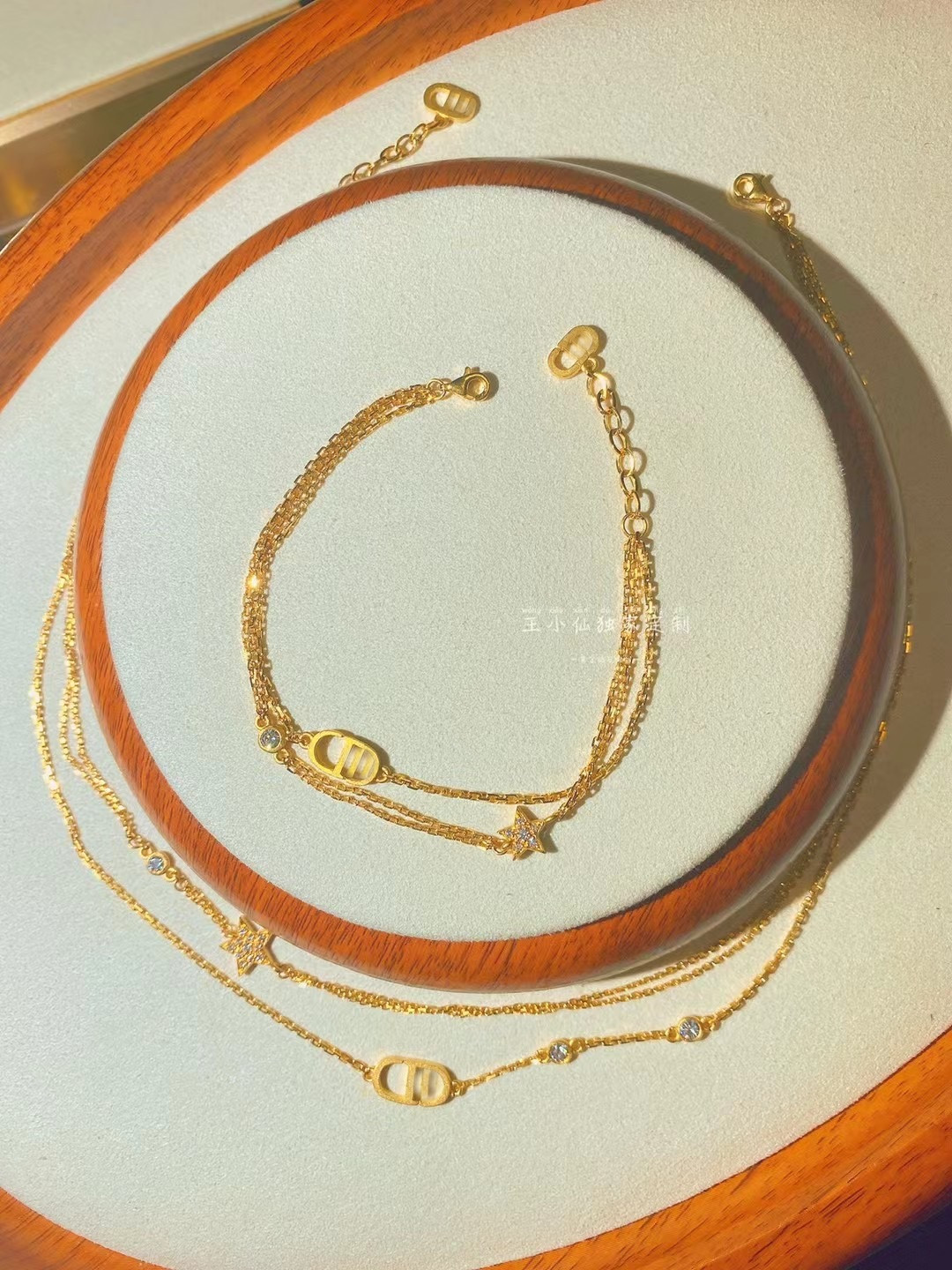 王小仙足金时尚字母项链