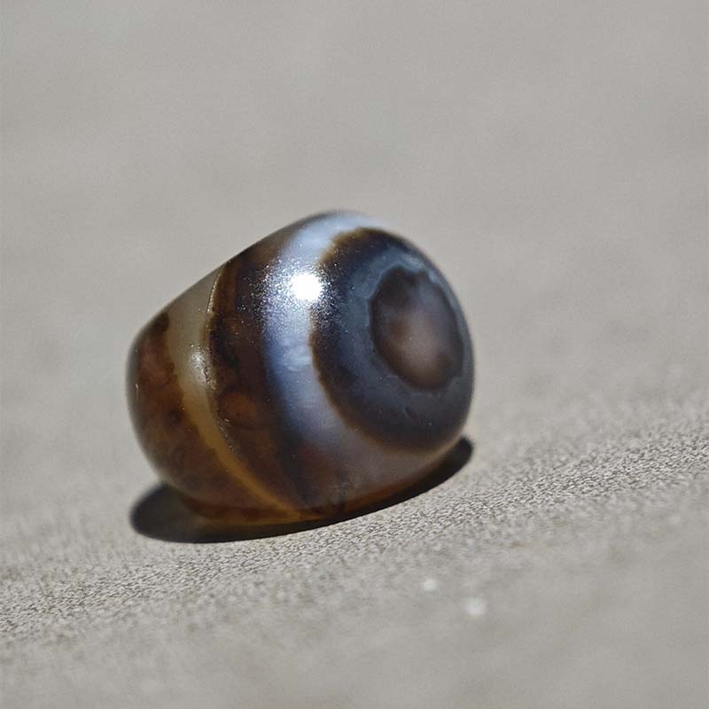 10.2MM天然蓝沁缠丝玛瑙眼斜切