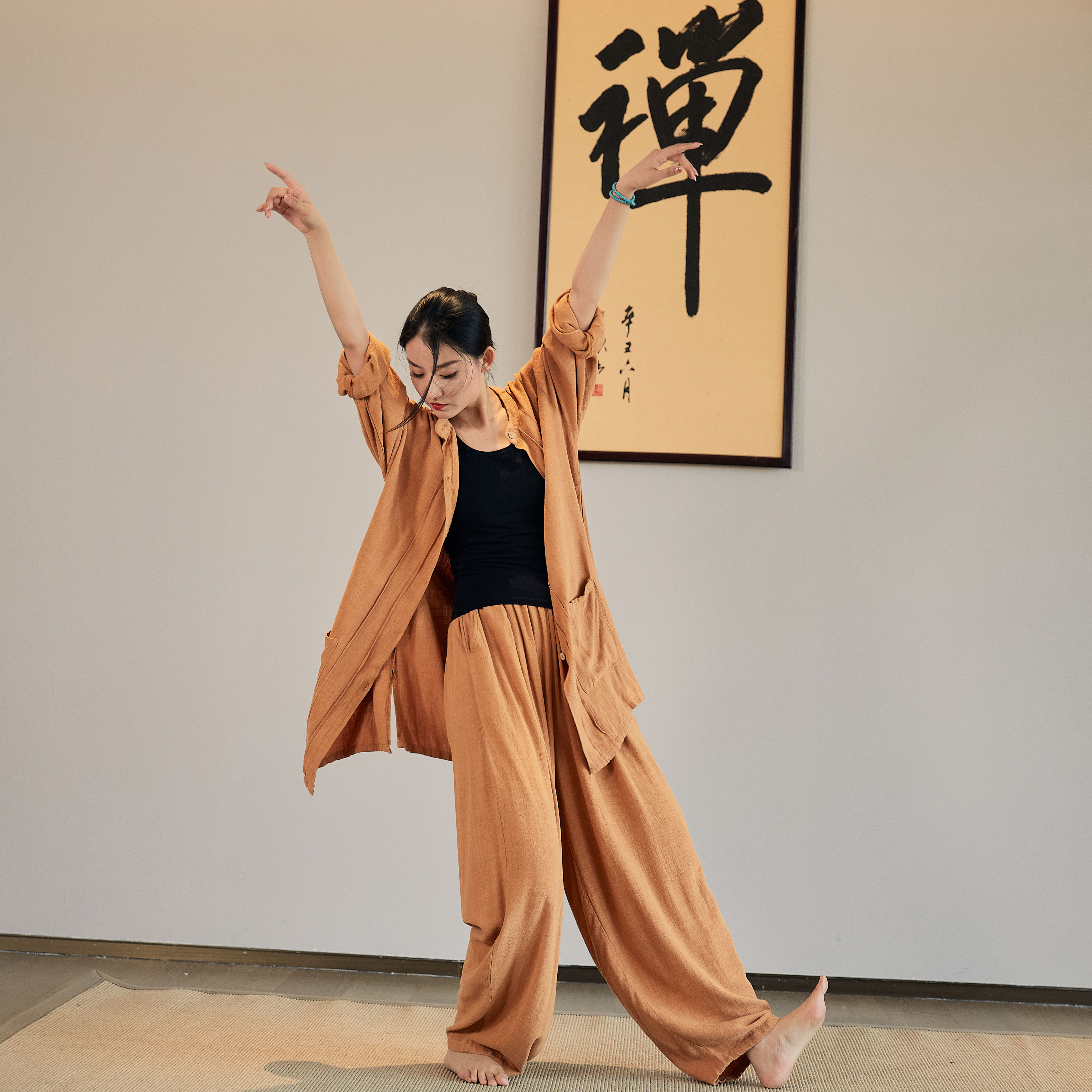 亚麻禅舞服2025新款春秋柔软飘逸茶服瑜伽打坐佛系衣服中式上衣裤