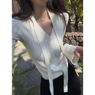 superniniyy 淡颜系温柔感飘带设计33%羊毛长袖V领针织毛衣开衫女