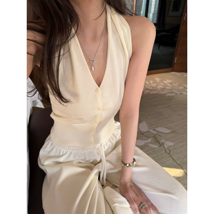 superniniyy 露丝穿搭&智性温柔姐姐挂脖V领内搭单穿针织背心上衣