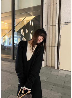 superniniyy 极简慵懒洋气撞色假两件套深v领圆领宽松长袖针织衫