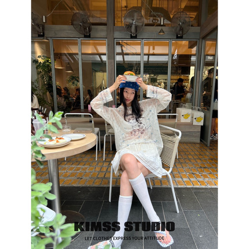 小野家Kimss-感满印刺绣慵懒风长袖长袖T恤(不含下装+项链)16t345