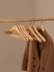 实木衣架家用宽肩无痕防肩角不起包卧室挂衣架衣服撑子木质衣架子