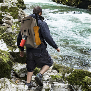 跨境户外防水路亚包多功能双肩登山包潜水露野营骑行TPU气密背包