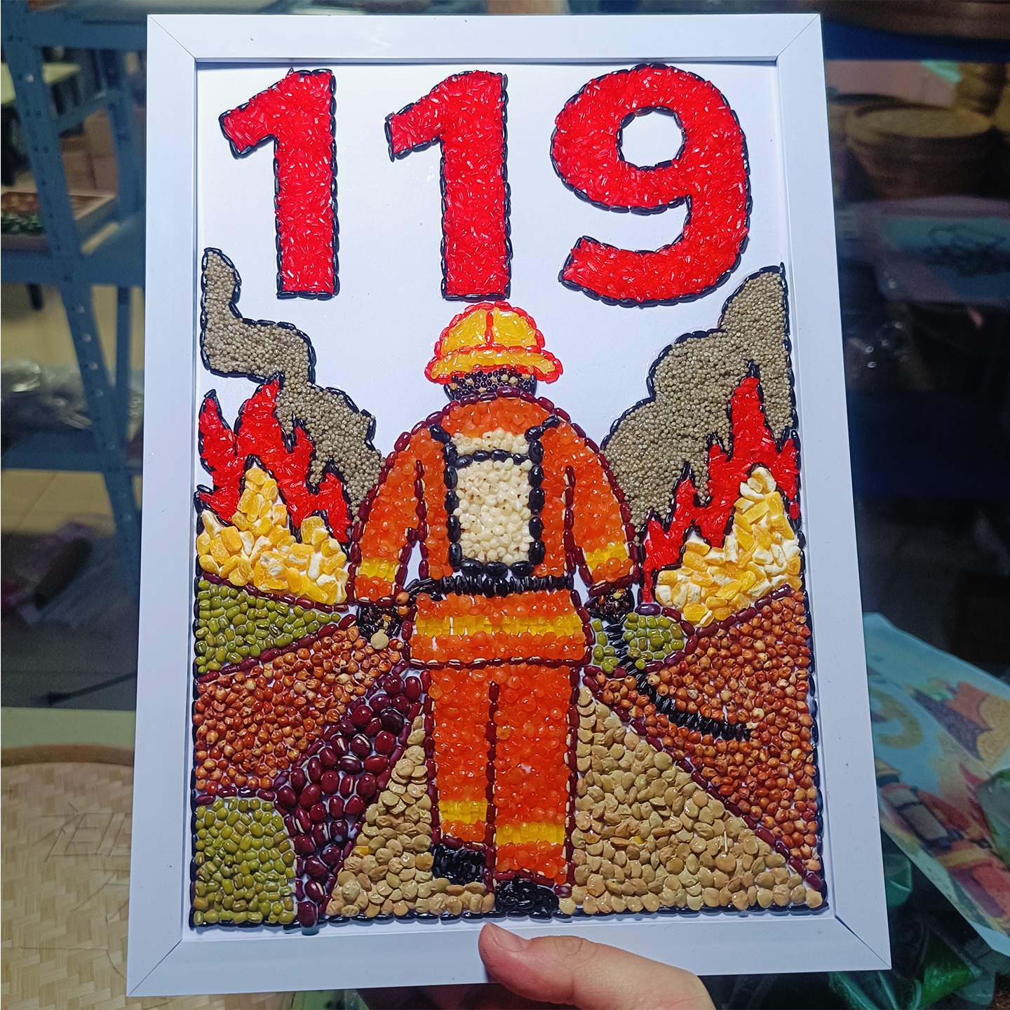 消防员119主题手工粘贴画儿童创意粘贴类益智玩具防火安全意识
