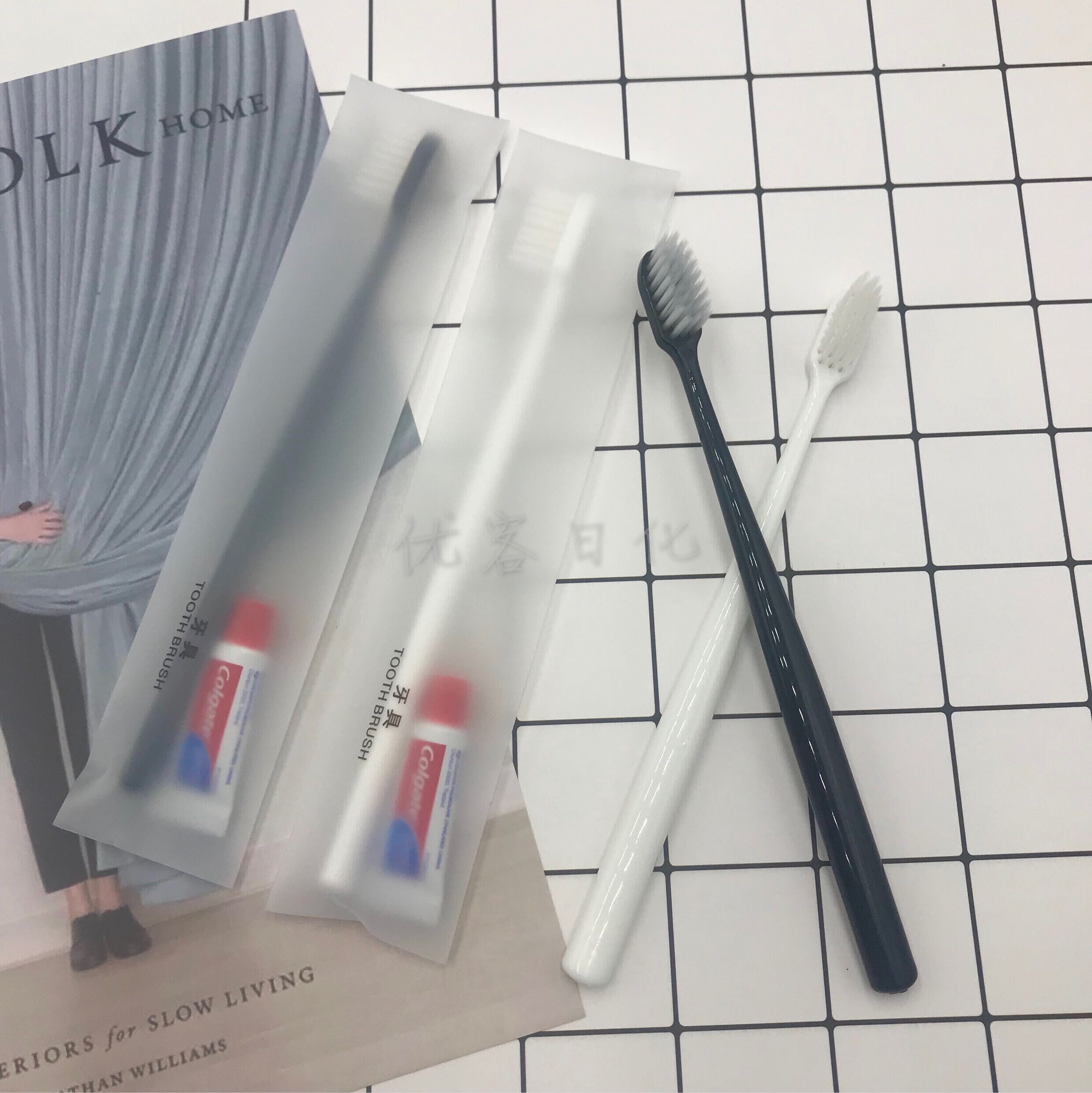 易耗品牙刷牙膏家用待客