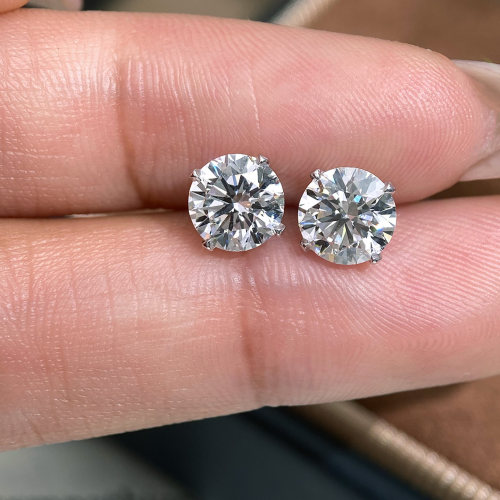 18k金耳钉人工培育钻石耳饰
