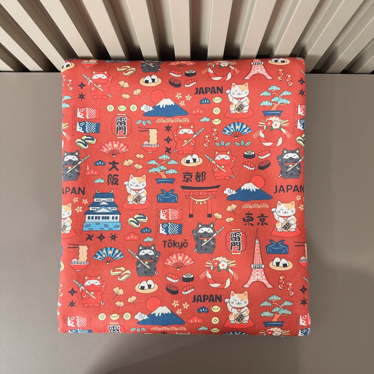 1.5宽幅秋冬新春日式招财猫卡通图麂皮绒空气层面料卫衣棒球服