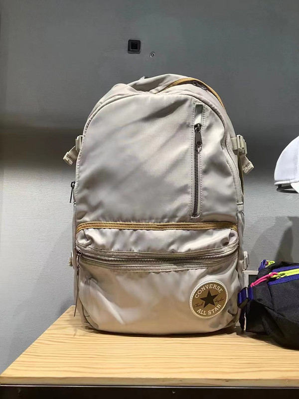 正品匡威converse休闲大容量双肩包后背包学生书包10024562-a0102