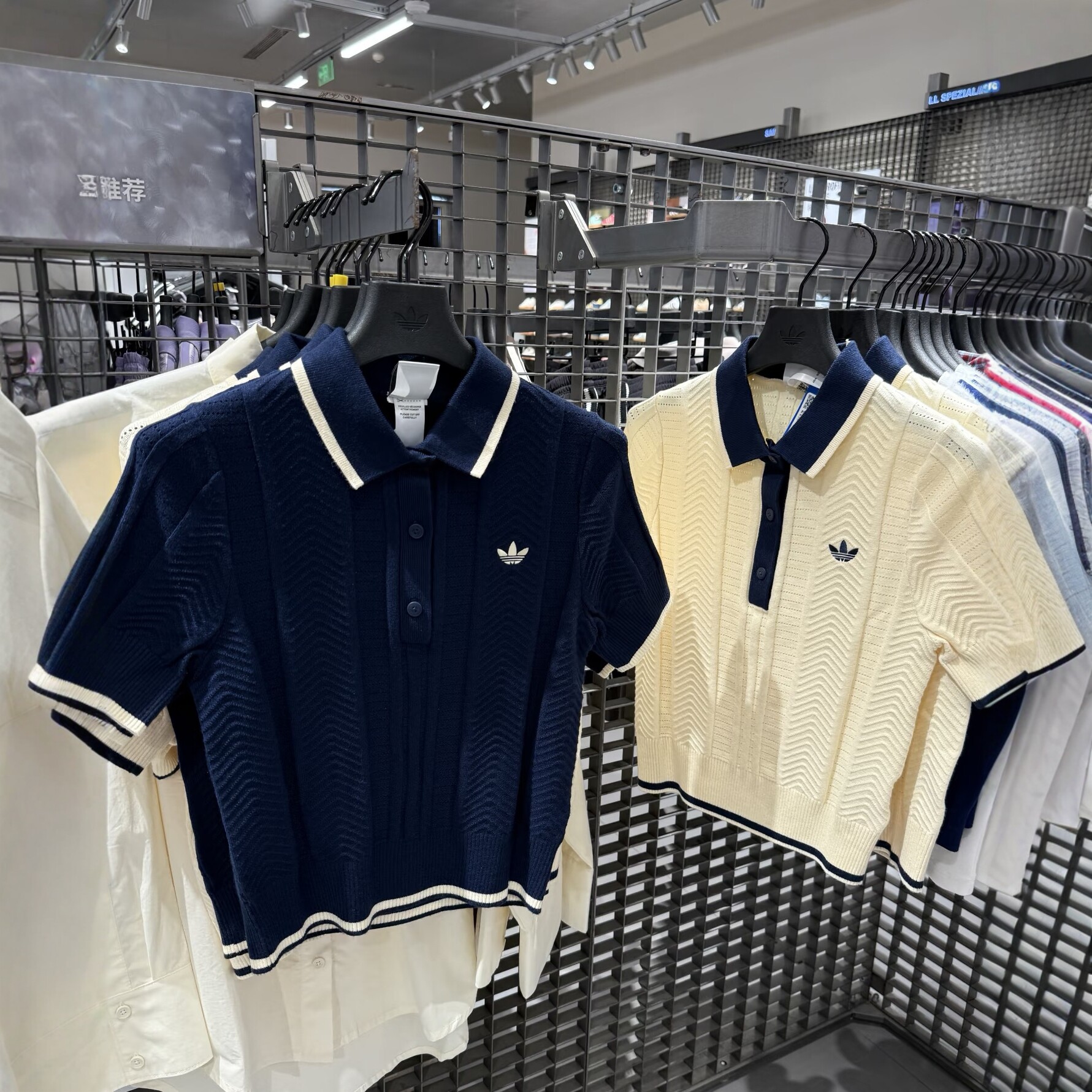 ADIDAS阿迪达斯女子复古休闲修身短袖T恤 POLO衫KR7059 KT1862
