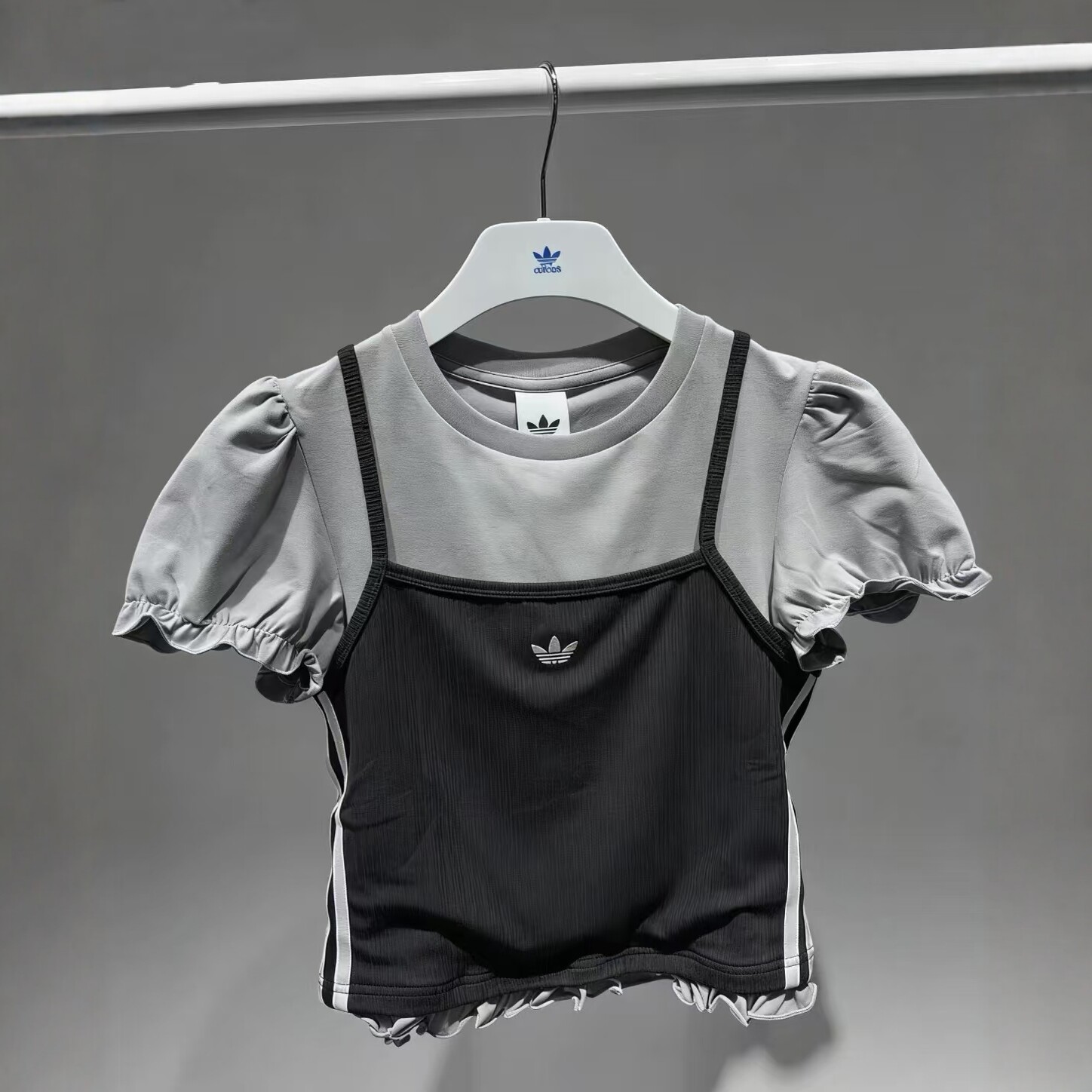 正品ADIDAS阿迪达斯女子木耳边泡泡袖运动短袖T恤女装KY3299 3298