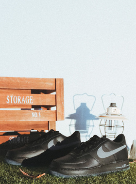 Nike/耐克AIR FORCE 1 GS AF1空军一号大童休闲板鞋 IM6027-010