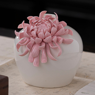 何来瓷陶瓷白瓷手捏花粉色大菊插花干花瓶日用居家瓷摆件桌面花器