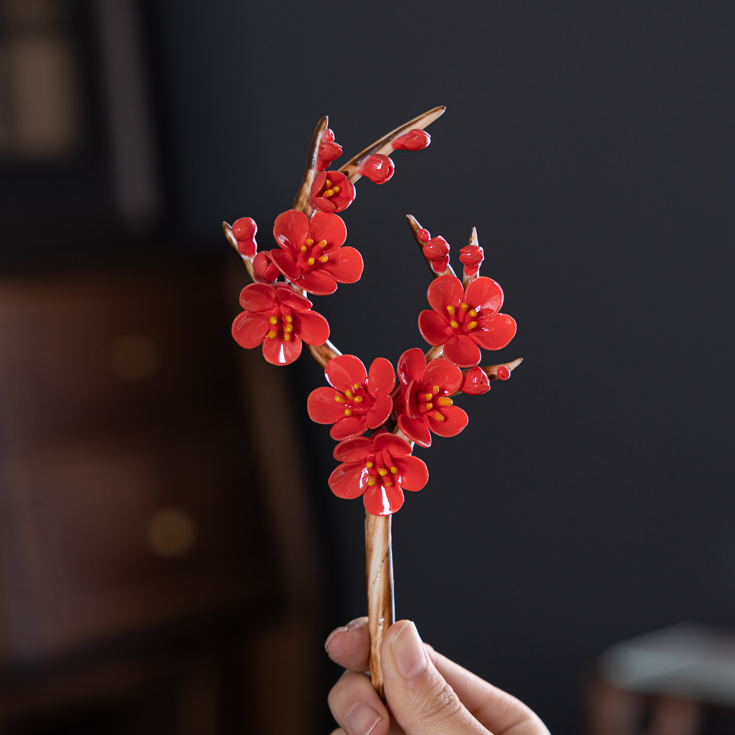 手工红色陶瓷花红梅花仿真花花朵摆件文创产品永生花工艺品装饰品