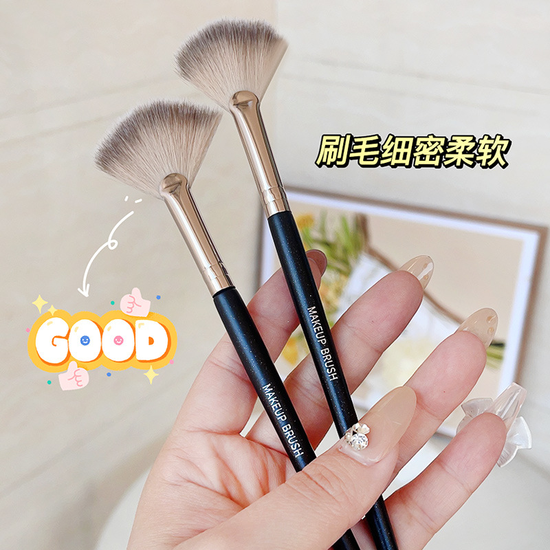 化妆刷散粉刷超软蓬松眼影散粉刷