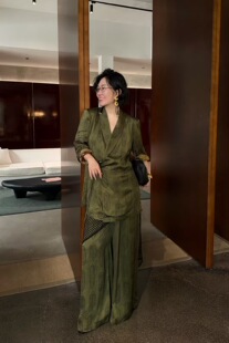 价格咨询.欧洲站设计师原创走秀款 324 高定设计师贵妇白领套装