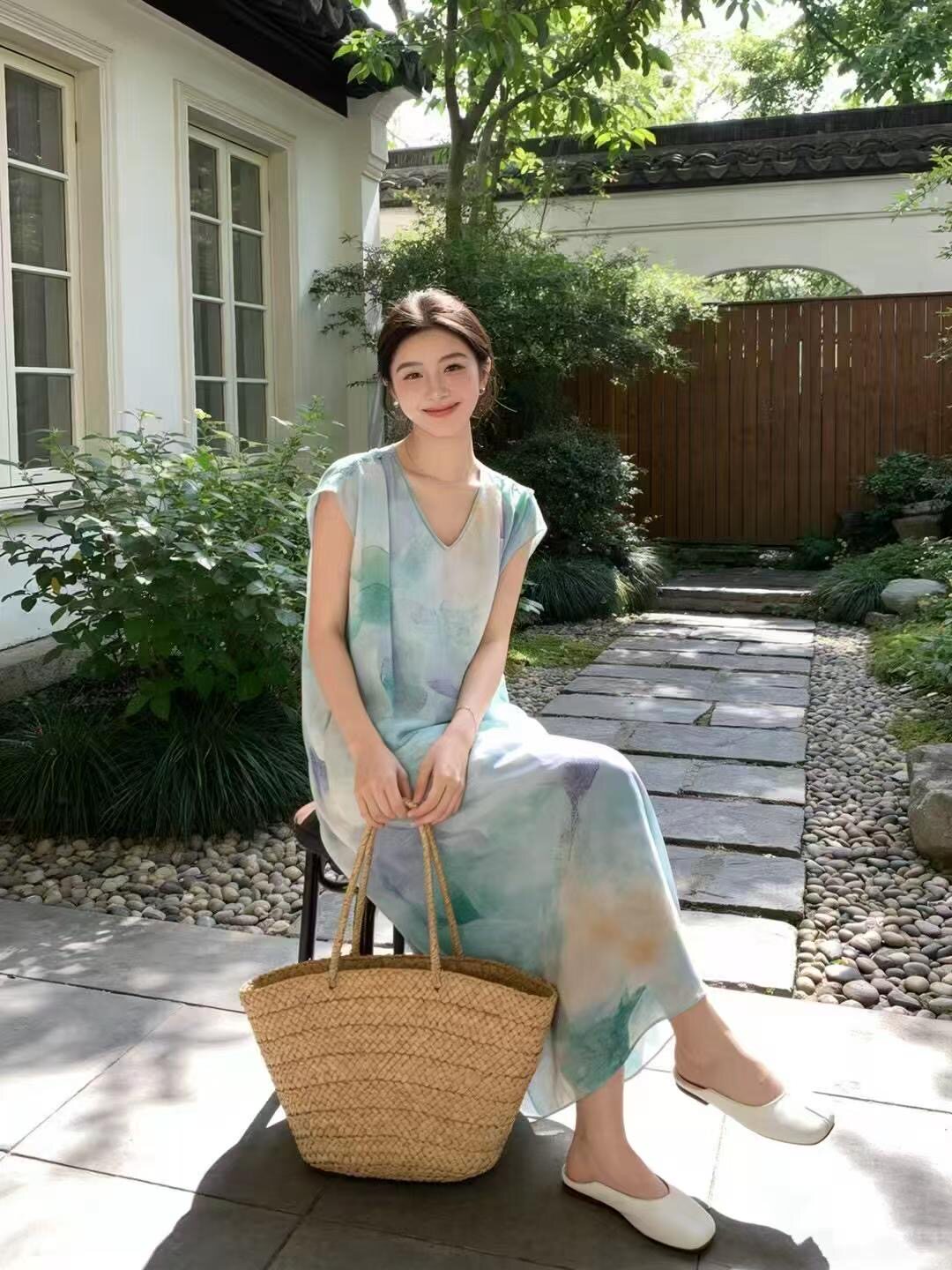 价格咨询.欧洲站设计师原创新款走秀款高定设计师碎花裙子白领420