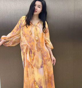 价格咨询.欧洲站设计师原创春复古赫本女装走秀款高定制真丝套装
