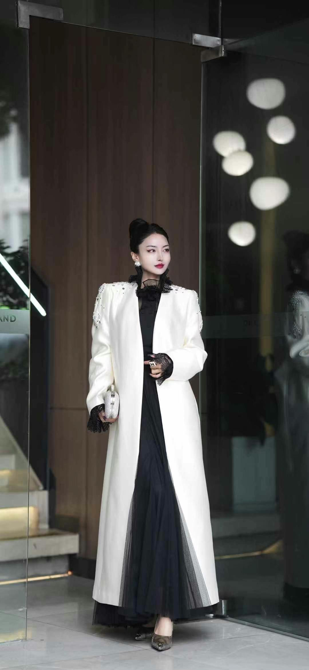 价格咨询.欧洲站设计师原创春复古赫本女装走秀款高定制风衣外套