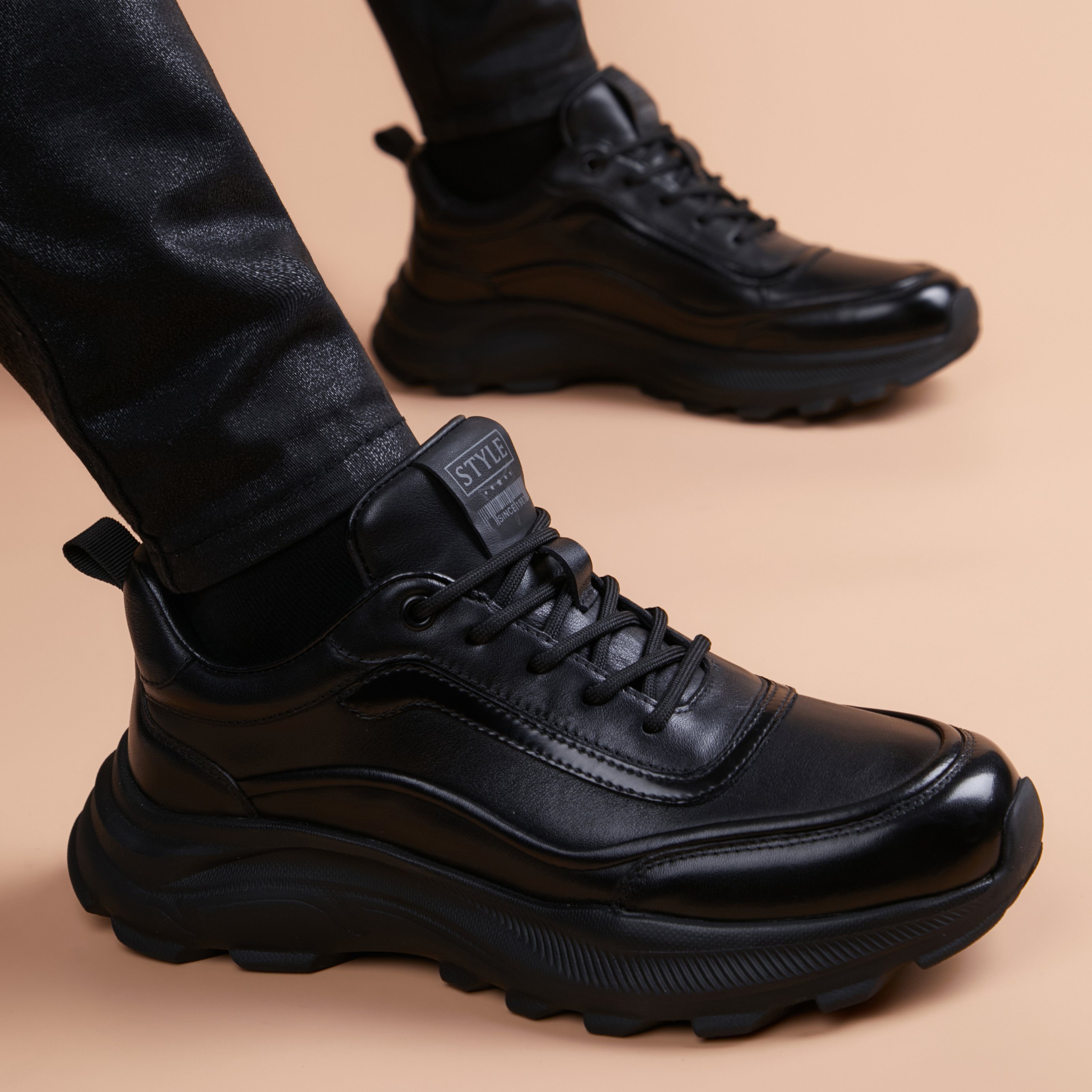 皮鞋男款2025新款真皮软底运动休闲鞋厚底增高黑色男鞋子头层牛皮