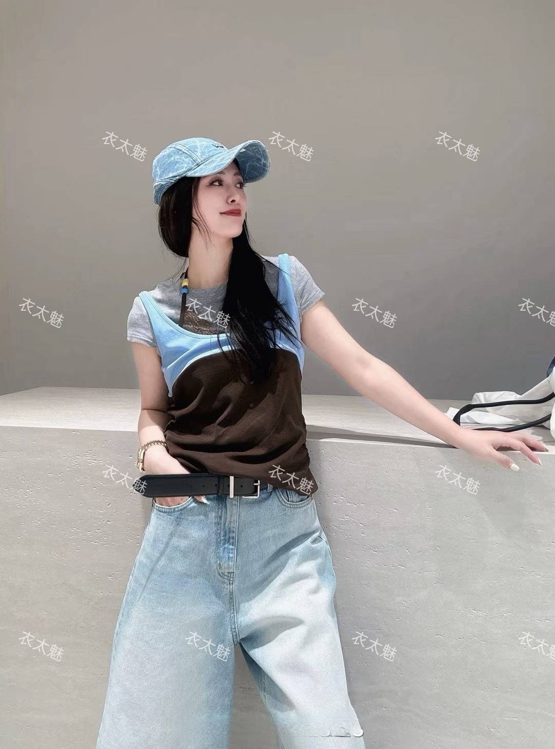 2026夏季新款弹力螺纹打底短袖挂脖蕾丝拼接拼色背心两件套套装