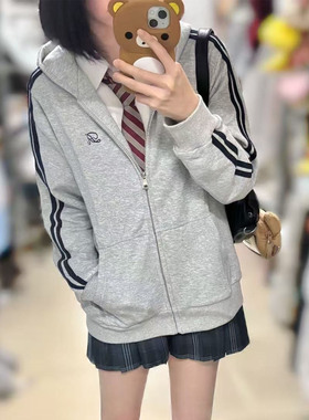 花千猪新品 小凉岛外套 学院风灰色拉链款上衣JK制服连帽卫衣外套