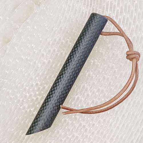 春伢子酷棍碳纤维自保神器战术笔