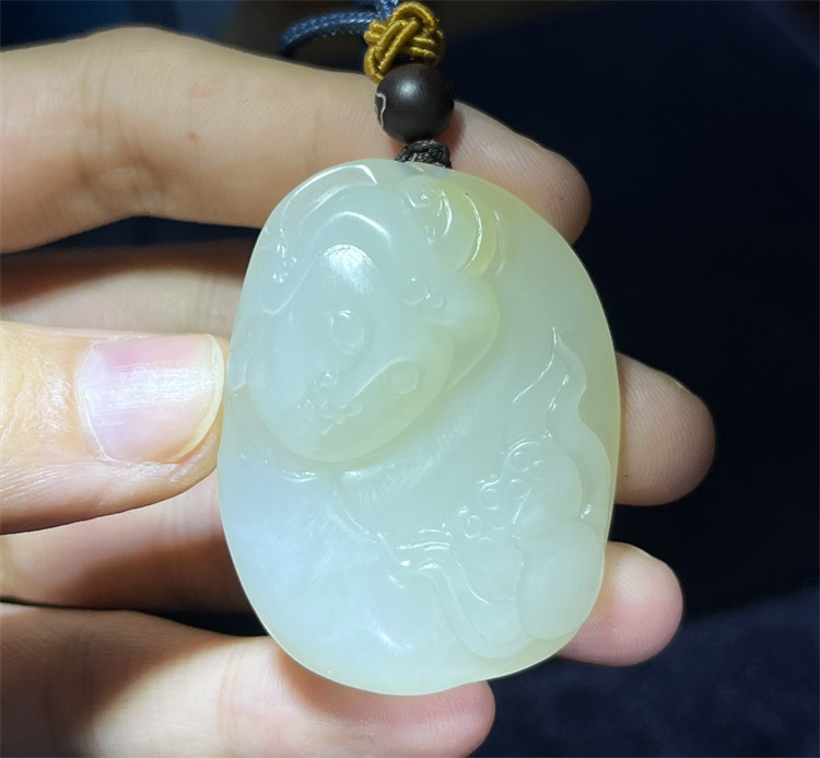 新疆和田白玉籽料观音荷花挂件吊坠 平安无事牌宝宝锁xd02021