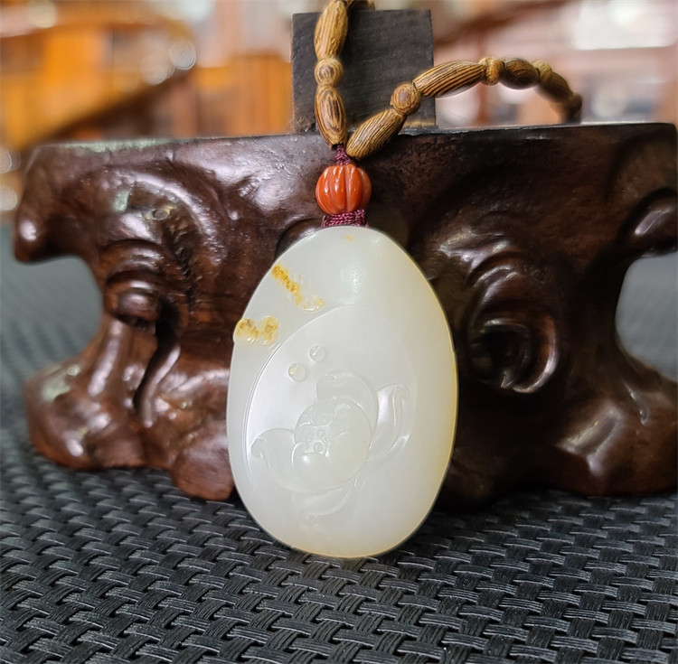 新疆和田白玉籽料荷花挂件 平安无事牌 项链手链  bxg20022