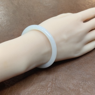 【38女神节福利】限量版新疆和田羊脂玉美人镯+多宝手链耳钉配珠