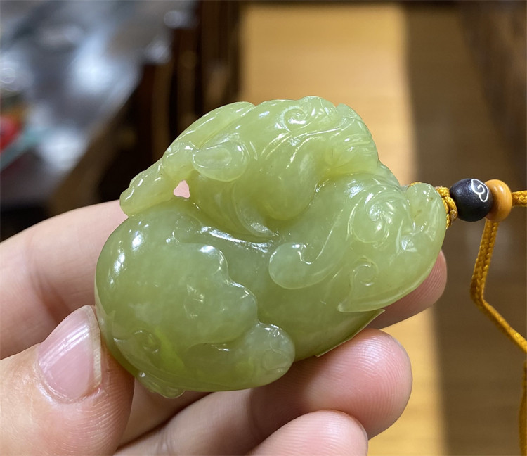 新疆和田黄玉瑞兽献福 貔貅挂件吊坠把件财神关公  ld05057
