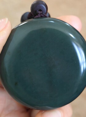 新疆和田沙枣青平安无事牌手把件W01058