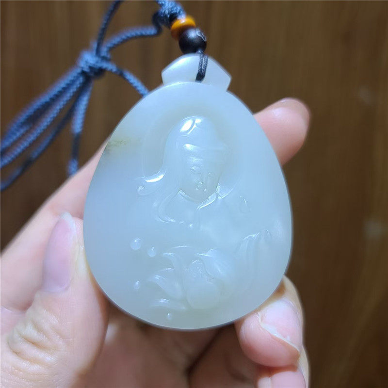 新疆和田白玉籽料荷花观音吊坠挂件 xx14107
