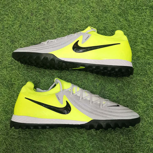 耐克TF碎钉男子足球鞋