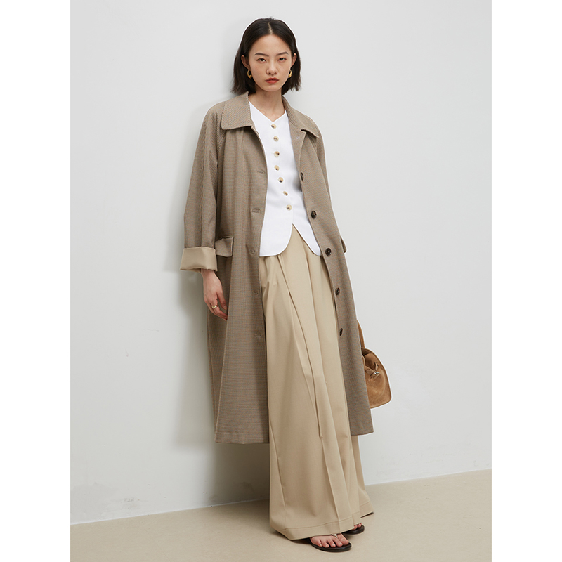 小千鸟格元宝领单排扣风衣