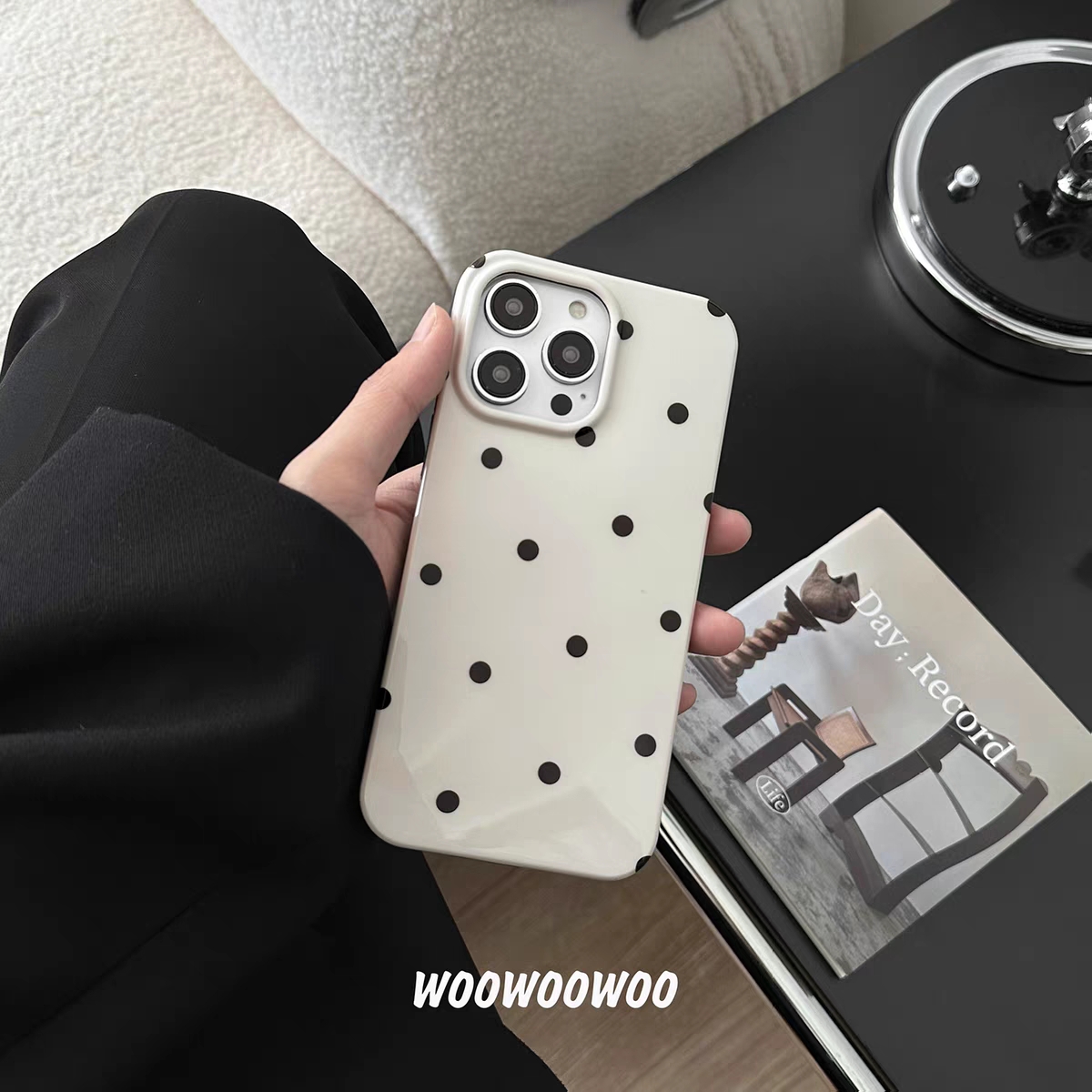 原创奶茶色波点简约气质ins风适用于苹果15promax手机壳iPhone13个性菲林11高级感12华为mate60小米14plus