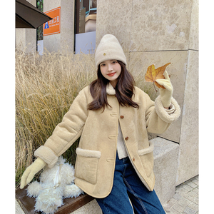 羊羔毛外套女2025新款女秋冬季款2025新款独特超好看短款皮毛一体图片