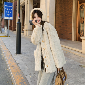 灰色小香风羊羔毛外套女秋冬2024新款高级感加厚皮毛一体毛绒棉衣图片
