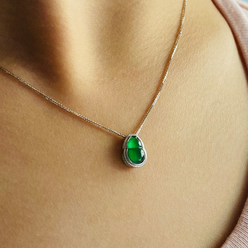 Cr-J宝葫芦翡翠吊坠冰种阳绿满荧光A货18K金麻花边镶手链挂件包邮