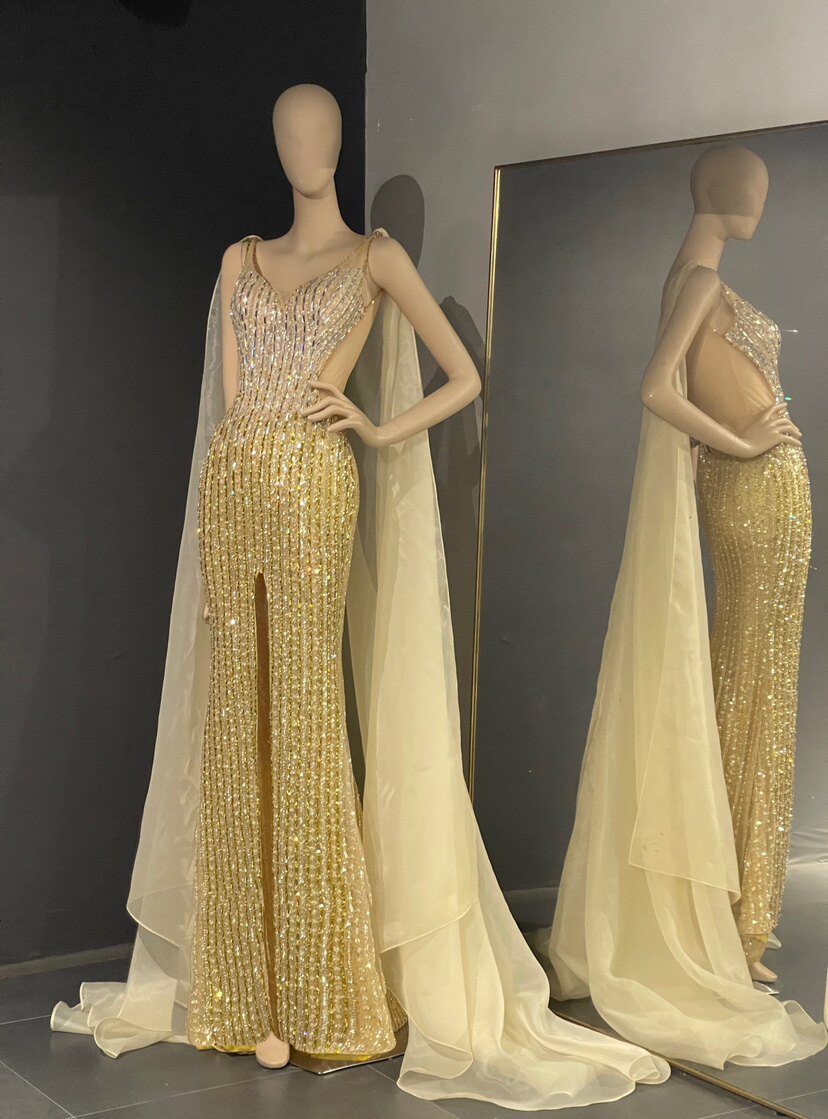 DORIS多莉丝礼服艺术馆选美比赛车展金色闪钻纱裙披风女神系列
