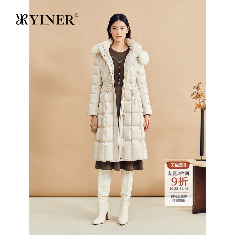 YINER音儿专选女装冬季长款泡芙高克重保暖狐狸毛领连帽羽绒服
