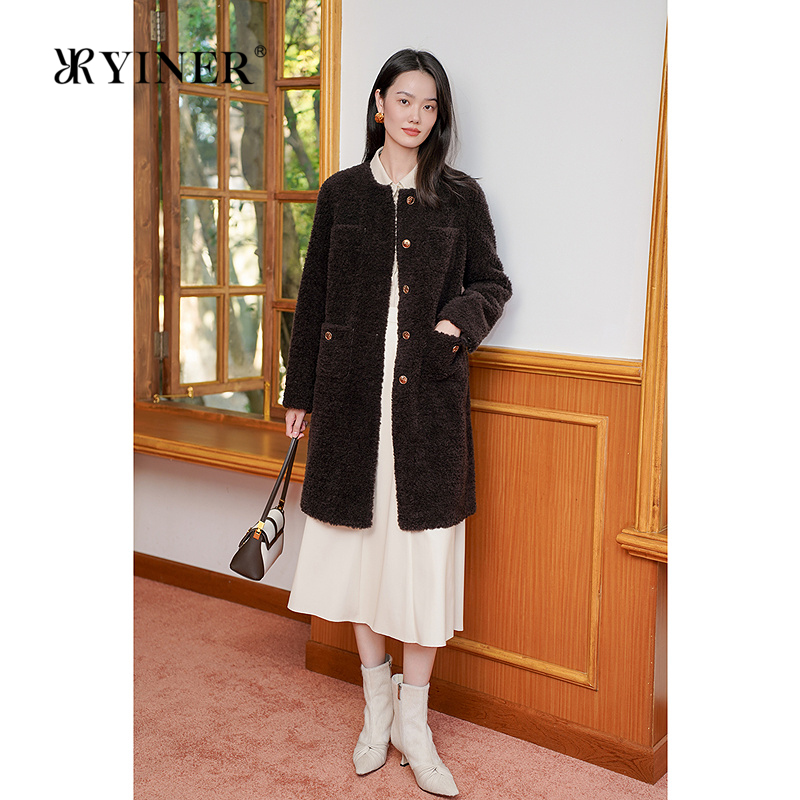 YINER音儿专选2025春季新款雅丹风中长款环保羊毛皮草大衣外套