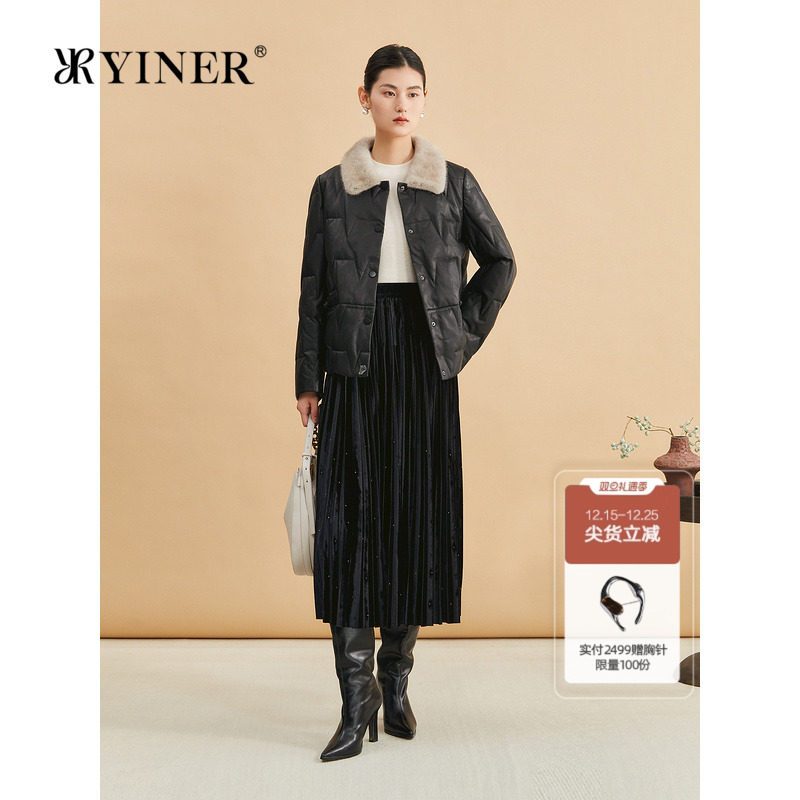 YINER音儿专选女装秋季短款厚实水貂毛翻领柔软绵羊真皮羽绒服